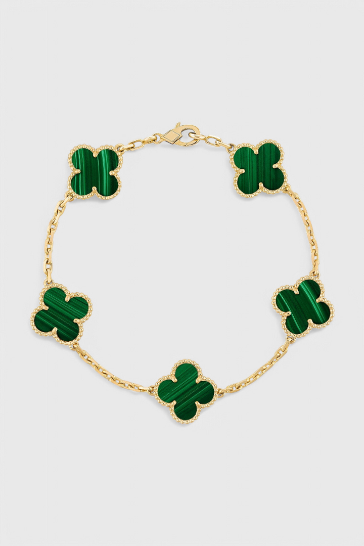 Pulsera con Motivo de Trébol y Elegancia Baño de Oro