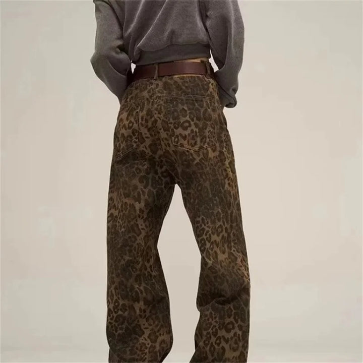 Jeans Leopardo Tan para Mujer – Oversize y Pierna Ancha