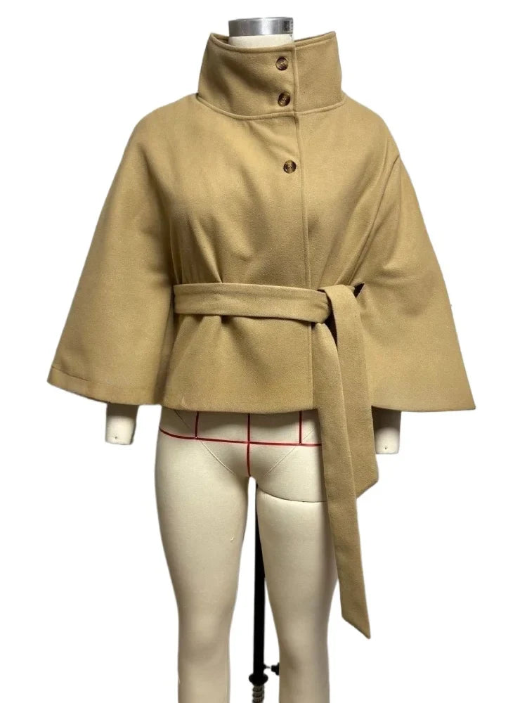 Abrigo Cape Elegante con Cinturón – Abrigo Femenino Atemporal