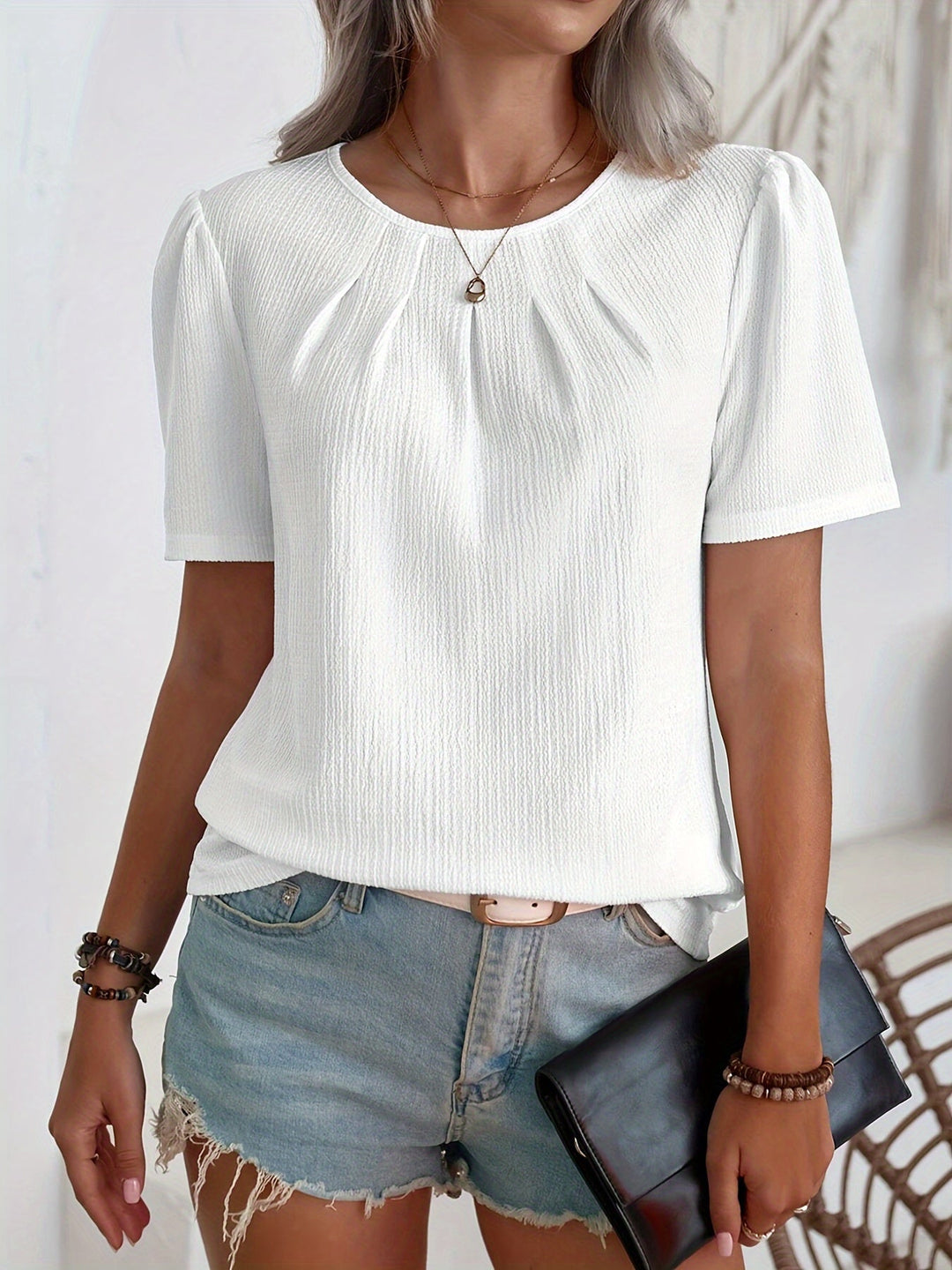 Noémie™ — Camiseta elegante con textura sutil