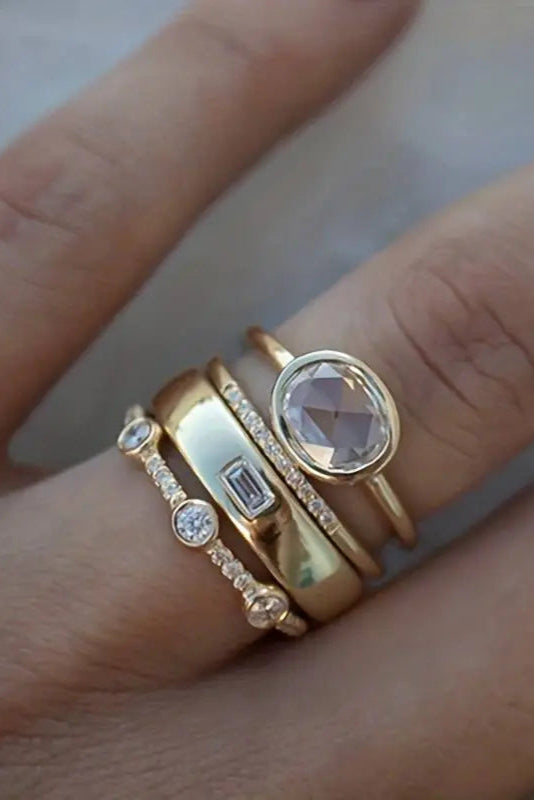 Anillo Vintage de Oro y Circonita